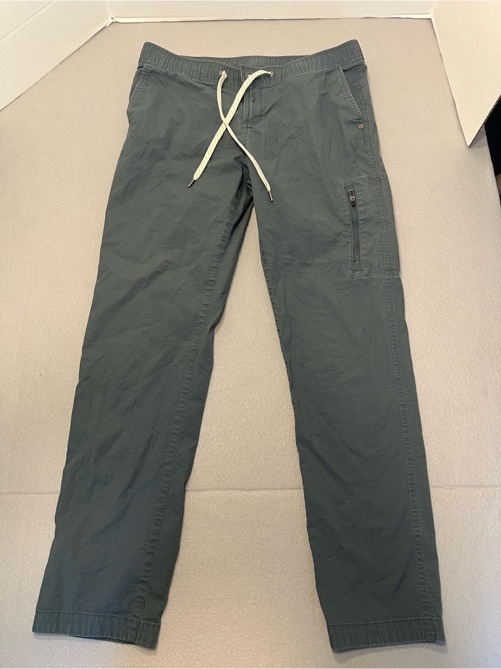 Vuori Pants Womens Medium Gray Ripstop Pockets Drawstring Hiking Outdoor